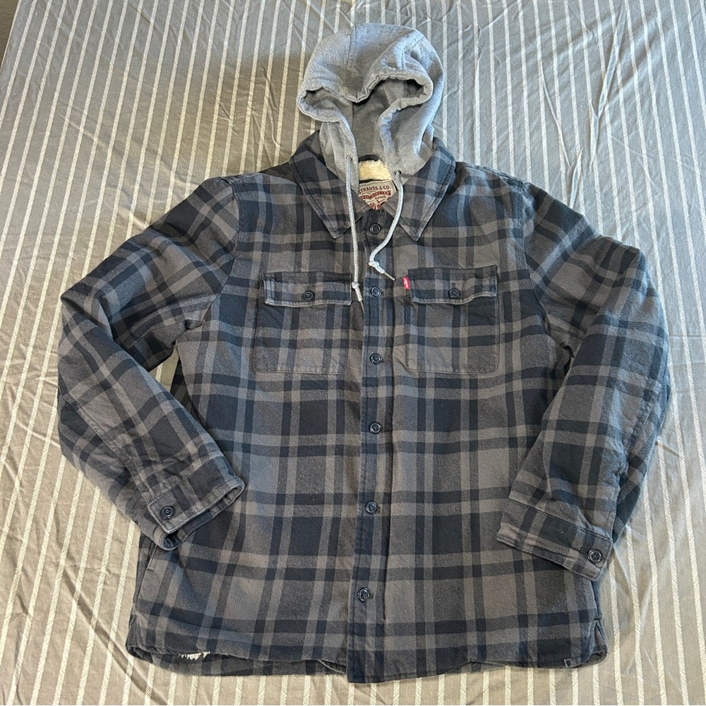 Levi's Men's Gray Plaid Cotton Shirt Jacket Hooded Size Medium Sherpa Lined